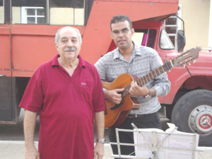 José Díaz Romero, autor canción y  Andys Daniel Marrero instrumentista